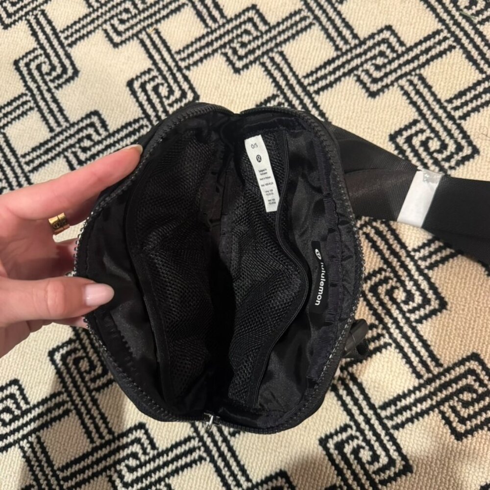 NWT Lululemon | Wear Everywhere Belt Bag - Picture 6 of 6